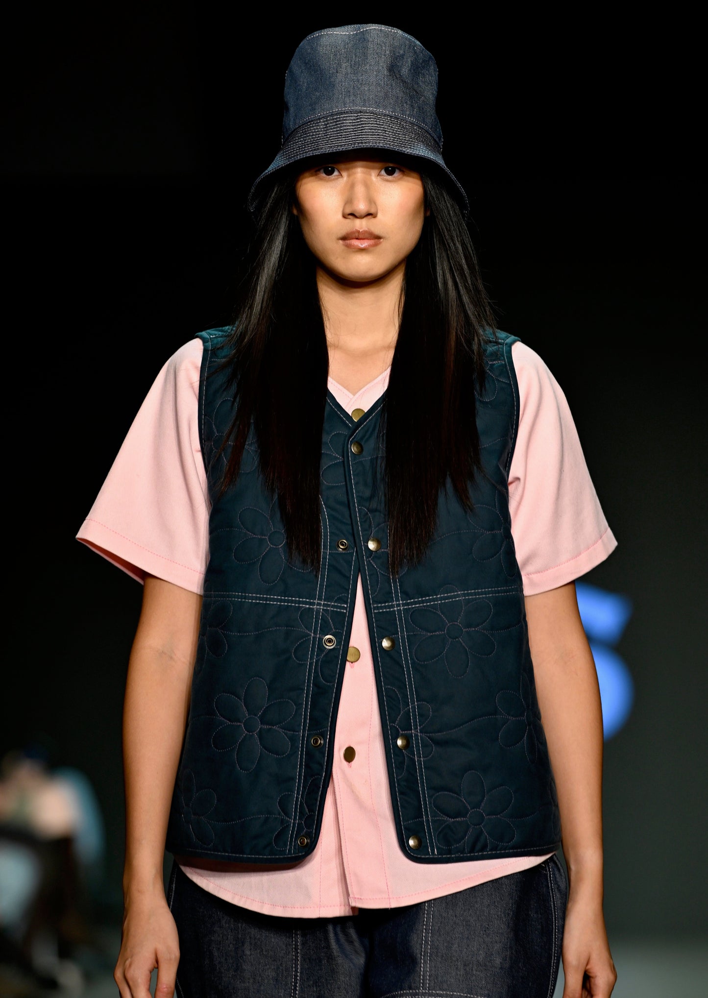 Look 7 VFW