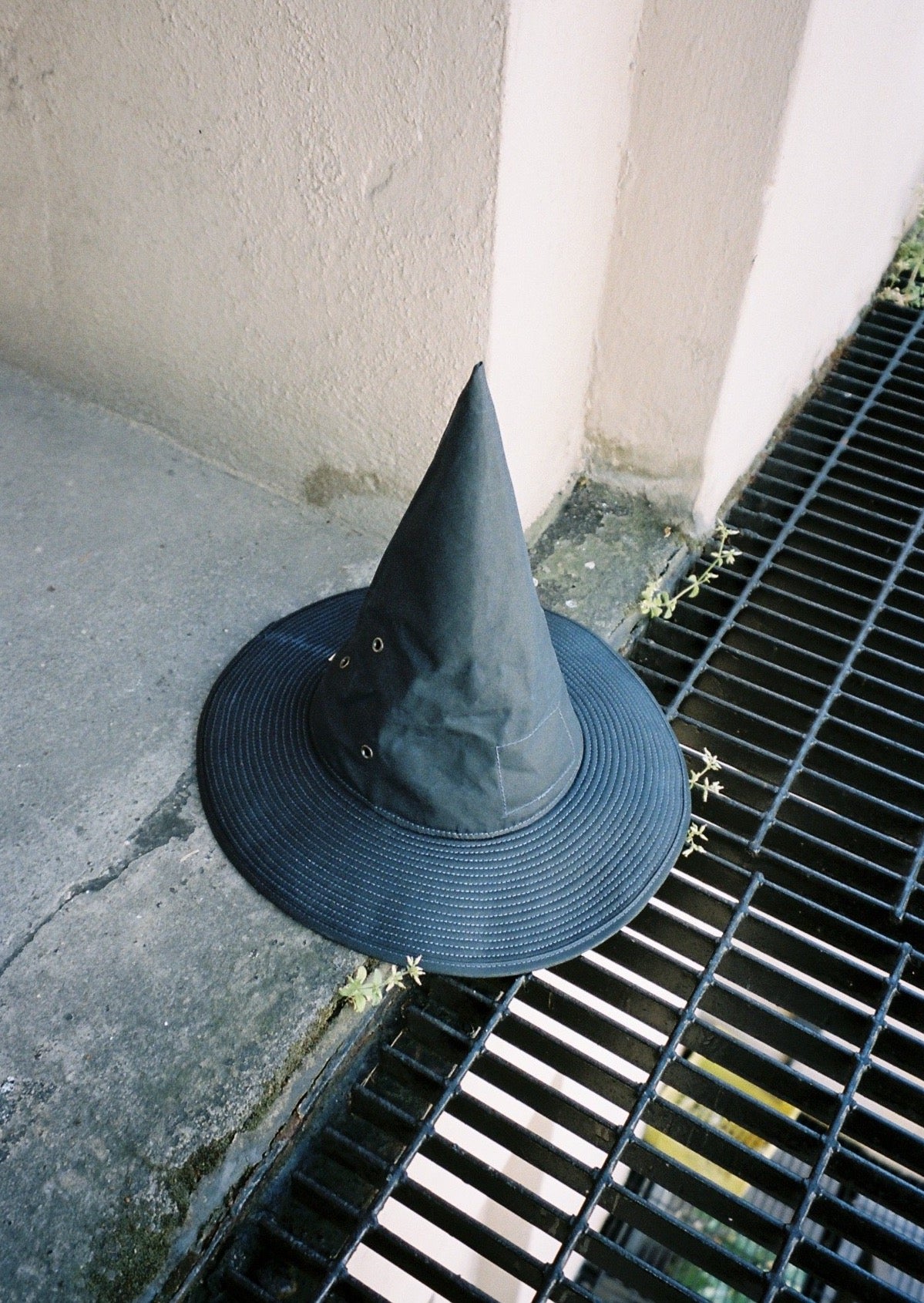 Black Witch Hat