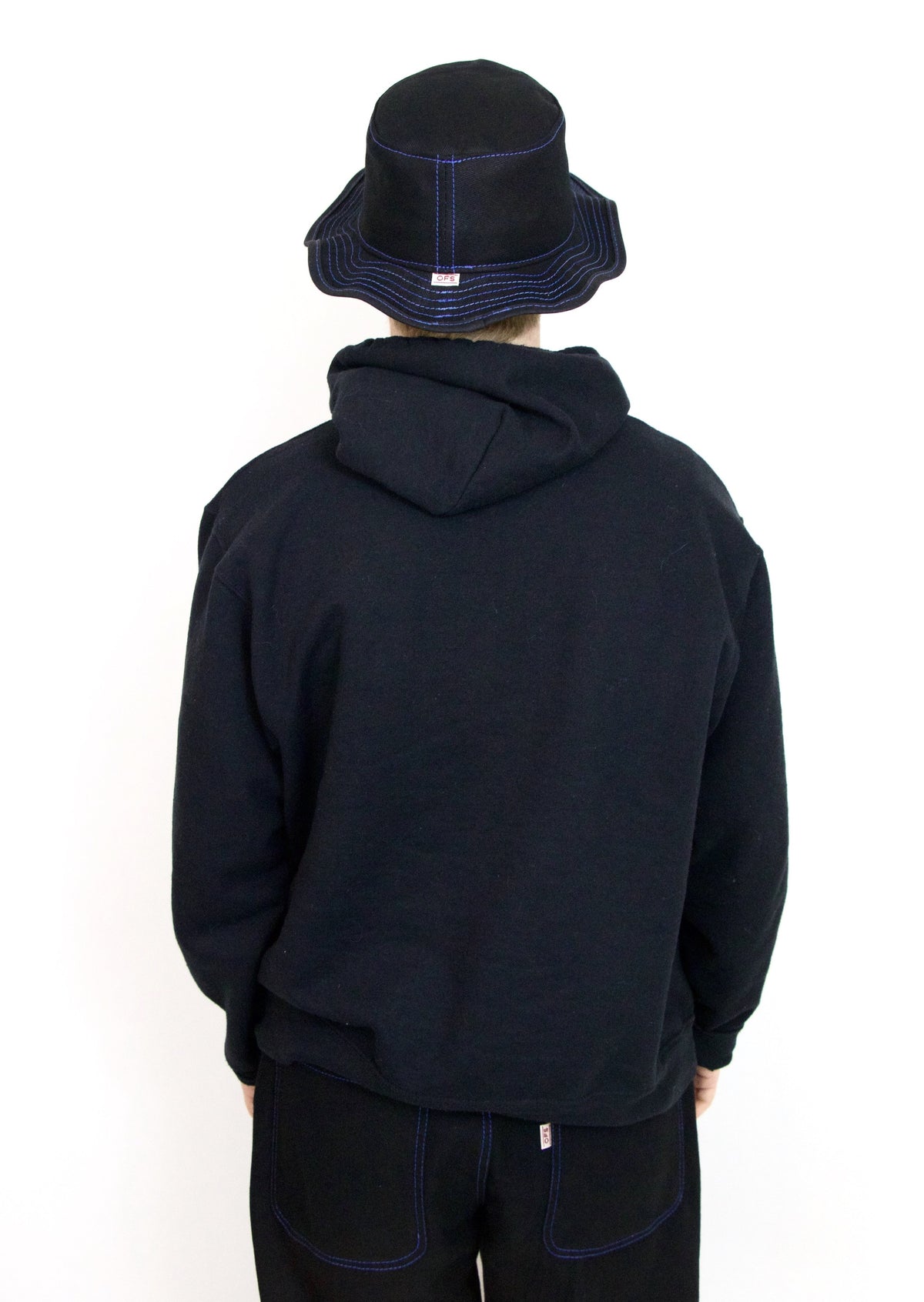 Black Wavy Bucket